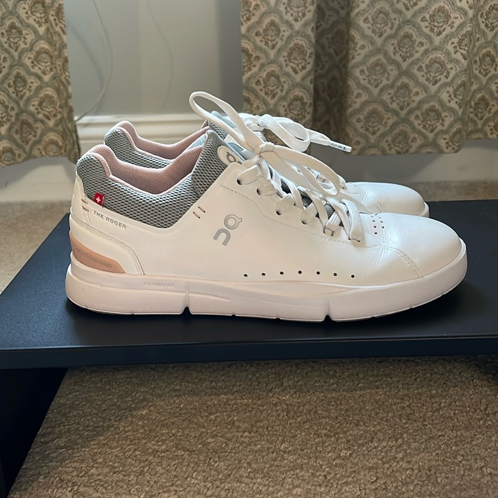 ON cloud Federer tennis shoes
